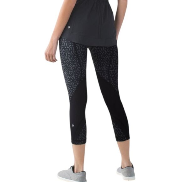 Lululemon Run Inspire Crop II Full-On Luxtreme Block-It  Pocket Net Pop 6/15 6 - Picture 3 of 13